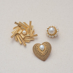 Mini Pearl Pin